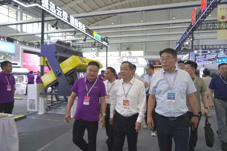 090518_410954_gsdt.jpg 090518_410954_gsdt.jpg