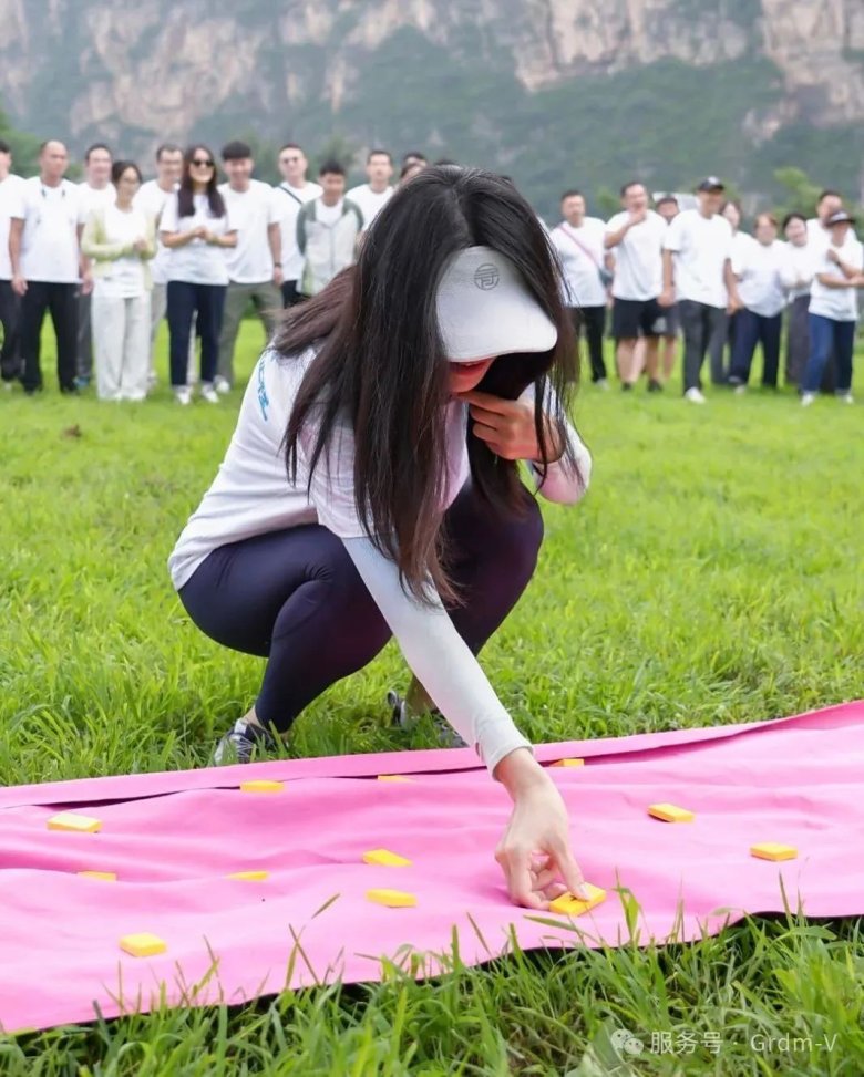 082233_665982_gsdt.jpg 082233_665982_gsdt.jpg