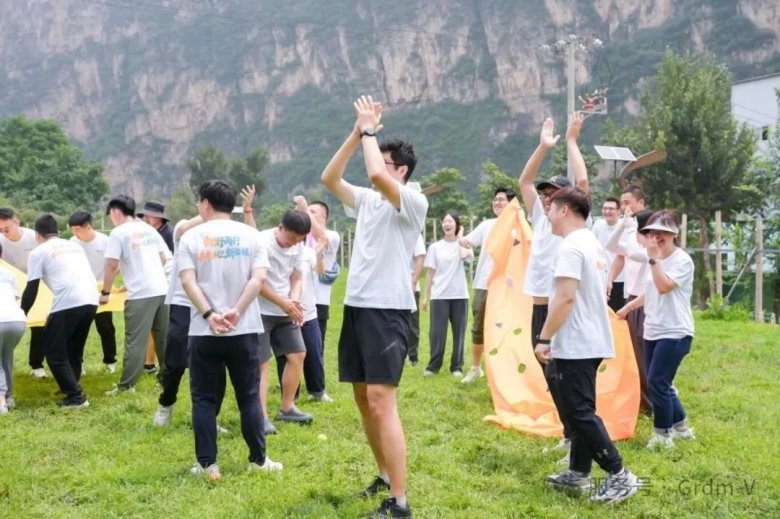 082300_560816_gsdt.jpg 082300_560816_gsdt.jpg