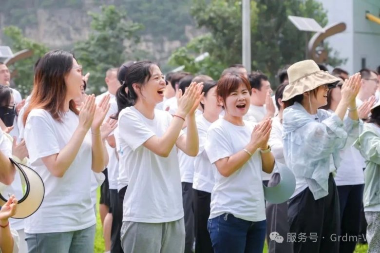 082300_564250_gsdt.jpg 082300_564250_gsdt.jpg