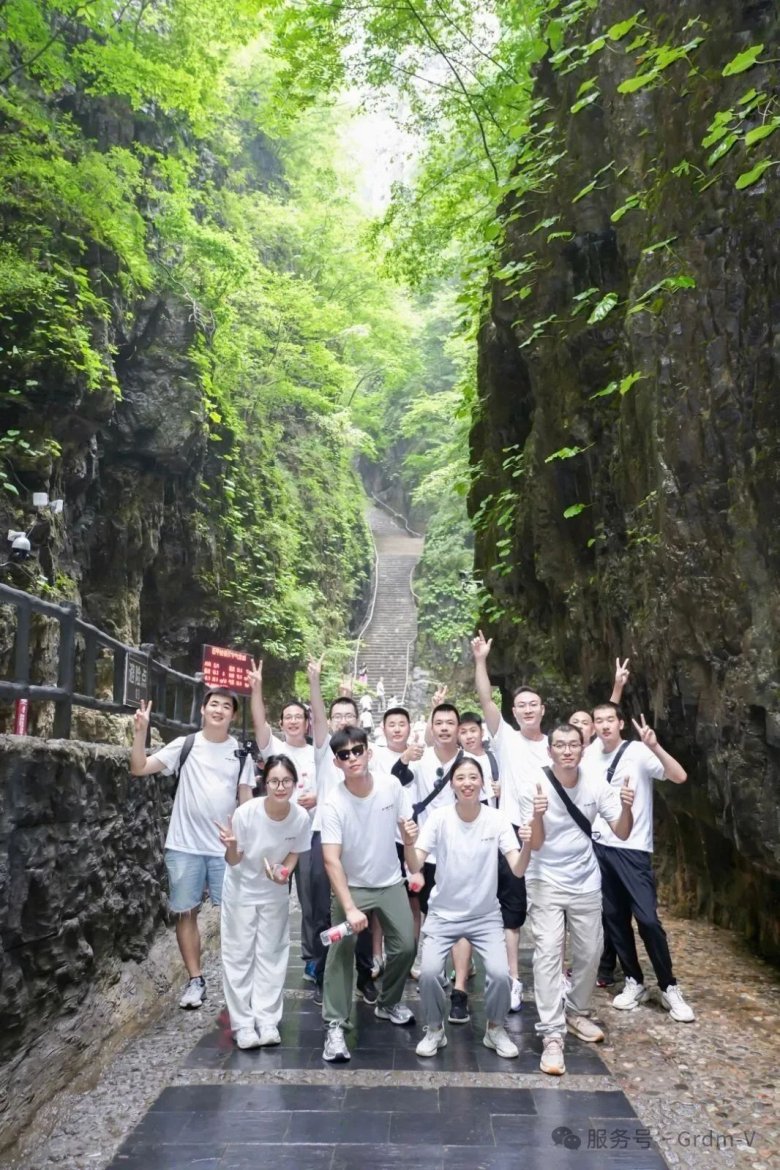 082450_383059_gsdt.jpg 082450_383059_gsdt.jpg