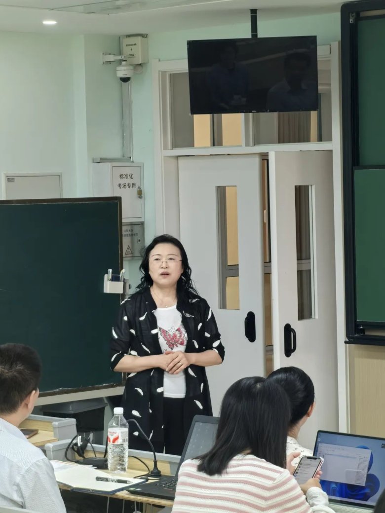 082444_421084_gsdt.jpg 082444_421084_gsdt.jpg