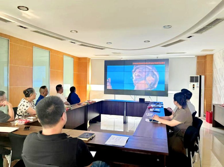 163714_233891_gsdt.jpg ad2588b64a4143bcf0670958be84b15.jpg