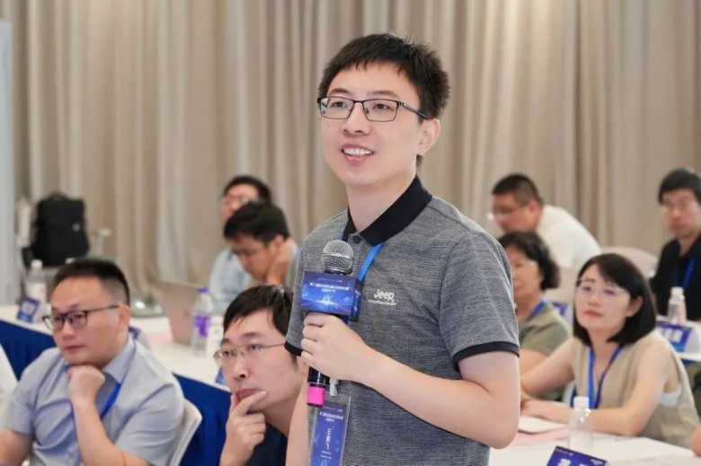 083237_768868_gsdt.jpg 083237_768868_gsdt.jpg