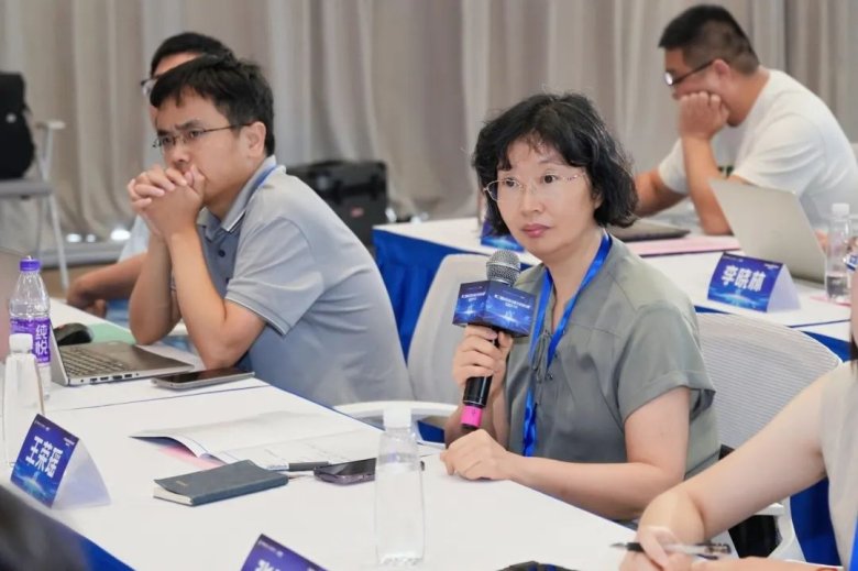 083237_840292_gsdt.jpg 083237_840292_gsdt.jpg