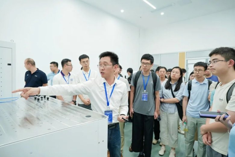 083332_376696_gsdt.jpg 083332_376696_gsdt.jpg