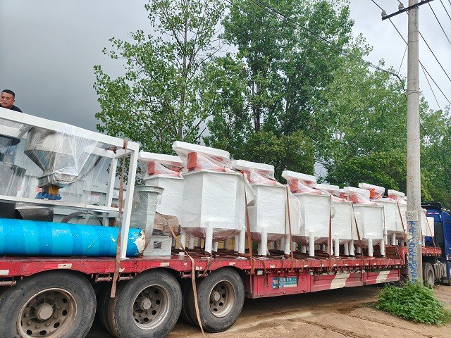 100758_766483_gsdt.jpg 9月2日 (1)(2).jpg