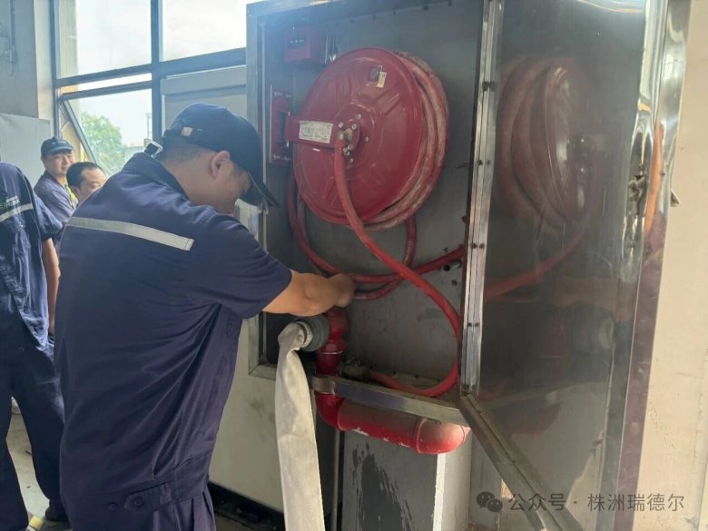 155057_281895_gsdt.jpg 155057_281895_gsdt.jpg