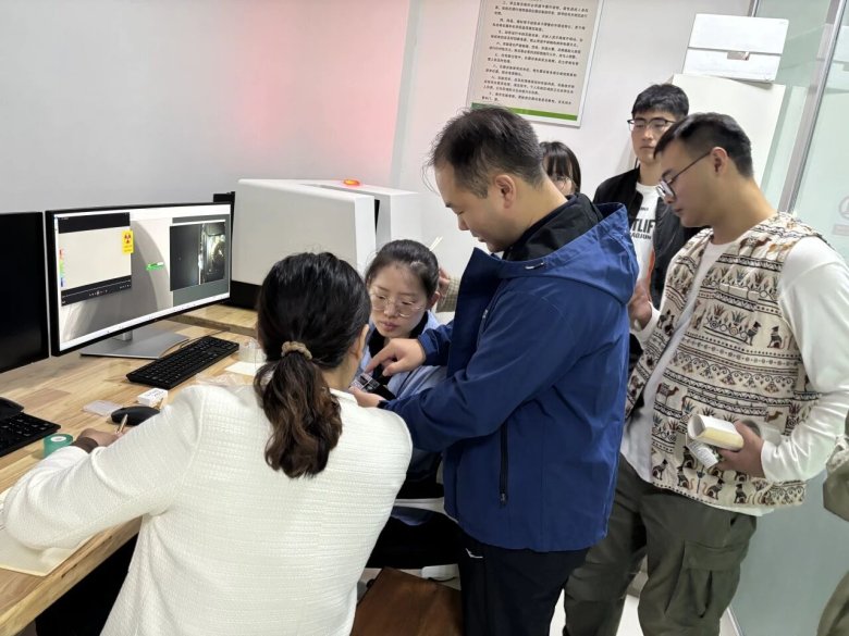 102017_746878_gsdt.jpg 102017_746878_gsdt.jpg