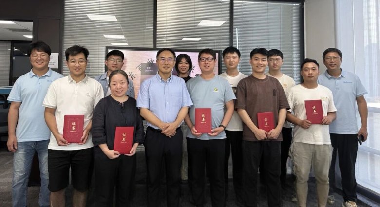 141943_069025_gsdt.jpg 141943_069025_gsdt.jpg