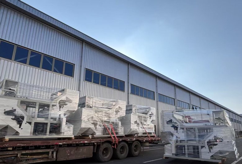 103520_977074_gsdt.jpg 103520_977074_gsdt.jpg