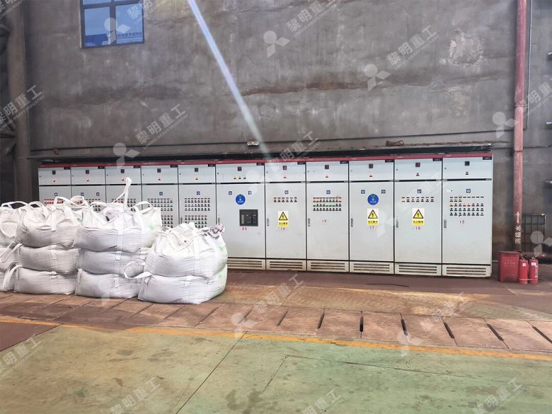 093948_733900_gsdt.jpg 093948_733900_gsdt.jpg