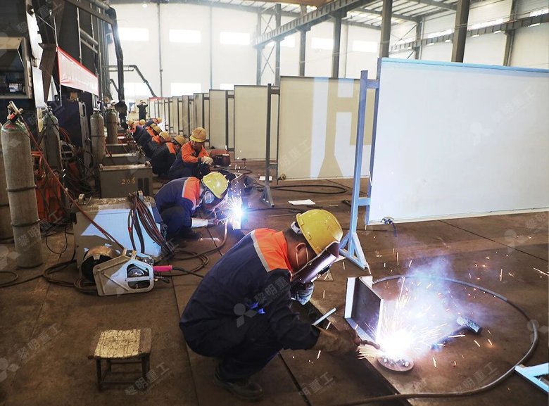 082925_834150_gsdt.jpg 082925_834150_gsdt.jpg