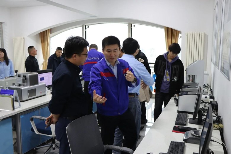 142448_018548_gsdt.jpg 142448_018548_gsdt.jpg