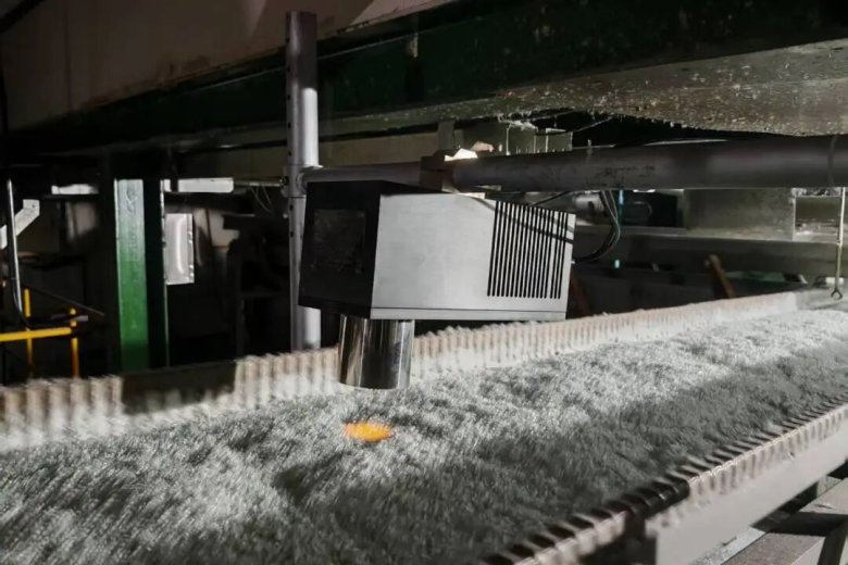 094704_716624_gsdt.jpg 094704_716624_gsdt.jpg