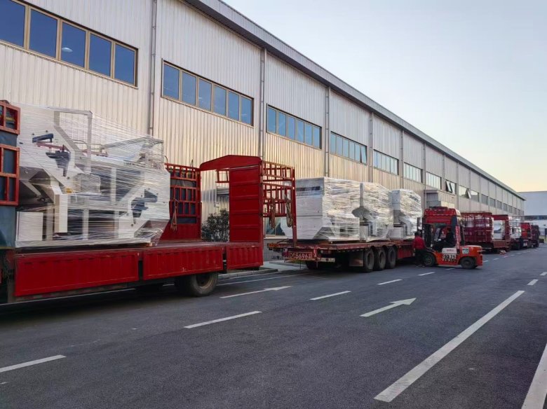 104209_712792_gsdt.jpg 104209_712792_gsdt.jpg